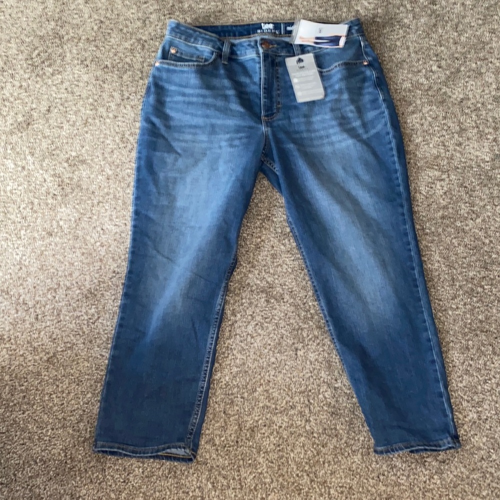 Capris!